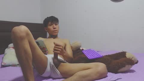 Snapshot of trevordonson_cum chatting on March 12, 2026, 5:46 am trevord online show from March 12, 2026, 5:46 am