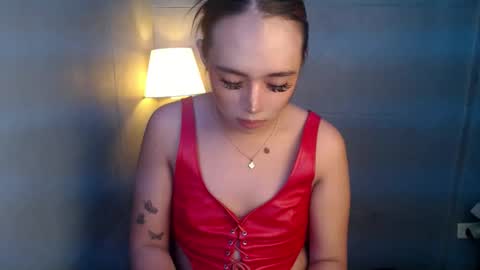 trexie_fucks15 online show from April 29, 2026, 4:00 pm