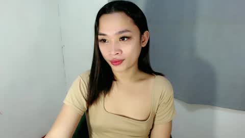 tricia_slut online show from November 5, 2025, 5:07 am