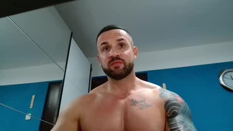 tridentmuscles online show from February 20, 2025, 9:42 pm