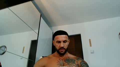 Snapshot of tridentmuscles chatting on June 20, 2026, 10:40 am tridentmuscles online show from June 20, 2026, 10:40 am
