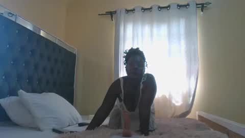 trinatrina94 online show from May 4, 2026, 11:28 am