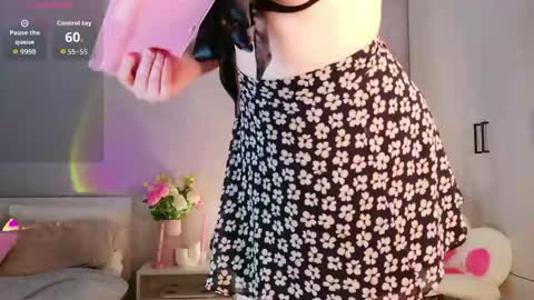 Luna online show from May 3, 2026, 7:09 pm