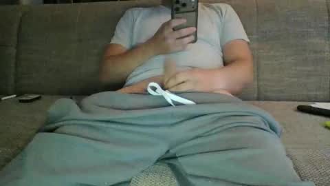 Snapshot of triorio95 chatting on May 17, 2026, 10:28 pm triorio95 online show from May 17, 2026, 10:28 pm