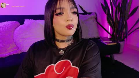 Val martinez  online show from April 25, 2026, 12:35 am