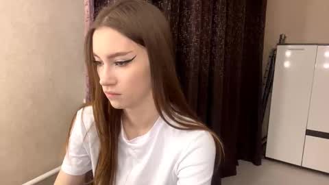 Snapshot of trishaawbrey chatting on November 9, 2025, 5:44 pm Ur Trisha online show from November 9, 2025, 5:44 pm