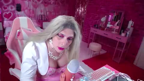 Snapshot of trista_doll chatting on December 15, 2024, 11:09 pm trista_doll online show from December 15, 2024, 11:09 pm