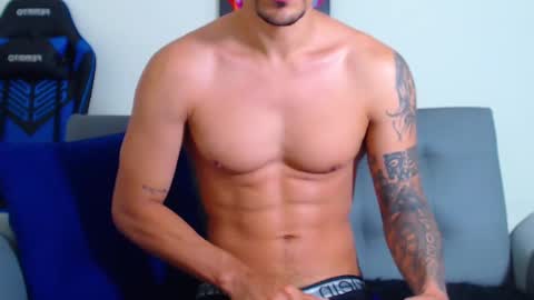 tristan bm online show from March 1, 2025, 12:23 pm