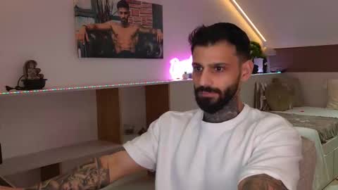 Trystan Grey online show from February 15, 2026, 7:51 am