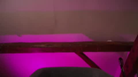 Triton online show from September 23, 2025, 1:30 am