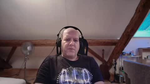 Triton online show from May 7, 2026, 6:57 pm