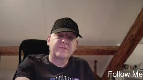 Triton online show from May 10, 2026, 10:59 pm