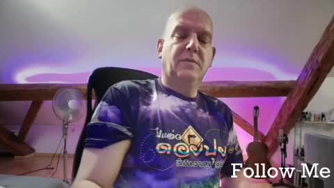 Triton online show from May 18, 2026, 3:57 am