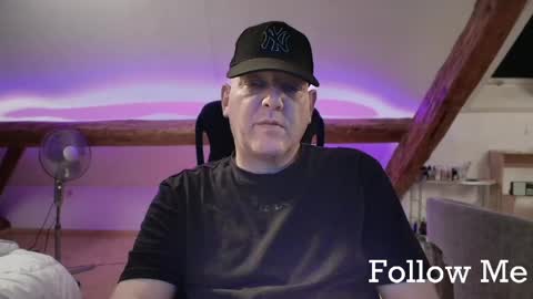 Triton online show from May 20, 2026, 2:51 am