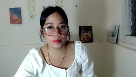 Snapshot of trixie_foxslut chatting on November 9, 2025, 10:02 am trixie_foxslut online show from November 9, 2025, 10:02 am