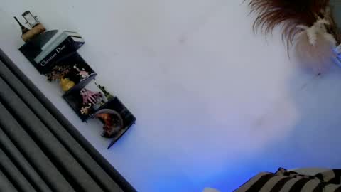 Snapshot of trixie_moore chatting on July 6, 2026, 5:04 am trixie_moore online show from July 6, 2026, 5:04 am