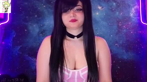 trixiedoescamcam online show from April 30, 2026, 4:46 pm
