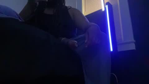 Snapshot of trmdstrong chatting on October 3, 2025, 6:54 am Trmdstrong online show from October 3, 2025, 6:54 am