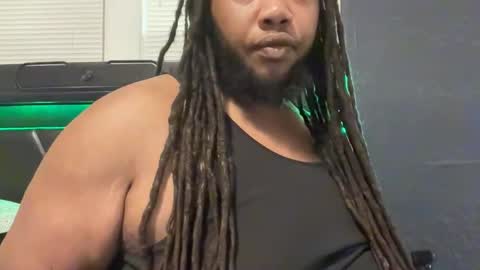 Snapshot of trmdstrong chatting on October 17, 2025, 1:31 am Trmdstrong online show from October 17, 2025, 1:31 am