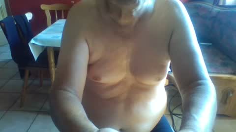 Snapshot of trobelle chatting on August 2, 2026, 8:24 am trobelle online show from August 2, 2026, 8:24 am