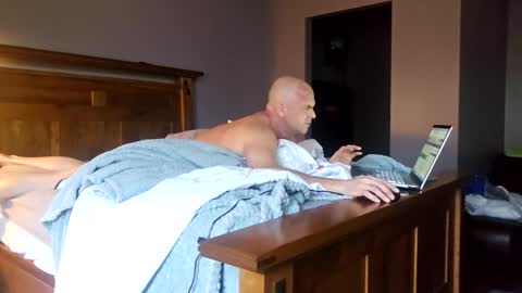 Snapshot of trojanswingers chatting on December 15, 2025, 6:12 pm trojanswingers online show from December 15, 2025, 6:12 pm