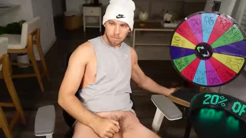 Snapshot of troy_greenxo chatting on May 25, 2026, 2:39 am Troy Green online show from May 25, 2026, 2:39 am