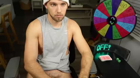 Snapshot of troy_greenxo chatting on June 8, 2026, 2:23 am Troy Green online show from June 8, 2026, 2:23 am
