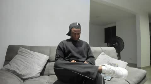 Snapshot of troykhalil chatting on April 22, 2026, 6:16 am Troy Khalil online show from April 22, 2026, 6:16 am