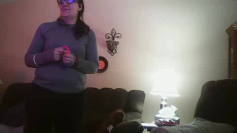 Snapshot of truckerswifetobe chatting on February 19, 2025, 2:23 am TruckersWifeToBe online show from February 19, 2025, 2:23 am