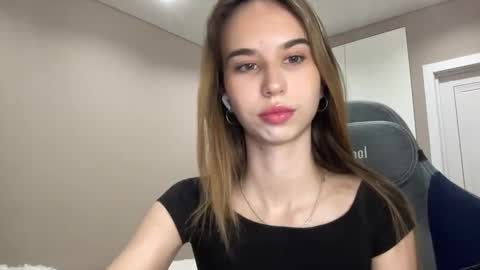 Snapshot of tryme_muse chatting on November 22, 2025, 3:22 pm tryme_muse online show from November 22, 2025, 3:22 pm