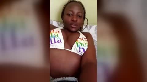 Snapshot of trysha_babe chatting on June 27, 2026, 10:20 am Pauline online show from June 27, 2026, 10:20 am