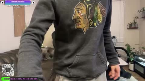 Snapshot of trystoph chatting on February 3, 2026, 12:10 pm Treistoph online show from February 3, 2026, 12:10 pm