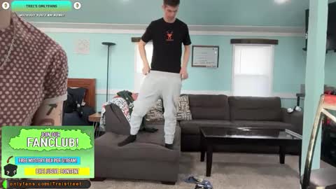 Snapshot of trystoph chatting on February 11, 2026, 10:04 pm Treistoph online show from February 11, 2026, 10:04 pm