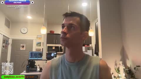 Snapshot of trystoph chatting on February 14, 2026, 2:58 pm Treistoph online show from February 14, 2026, 2:58 pm