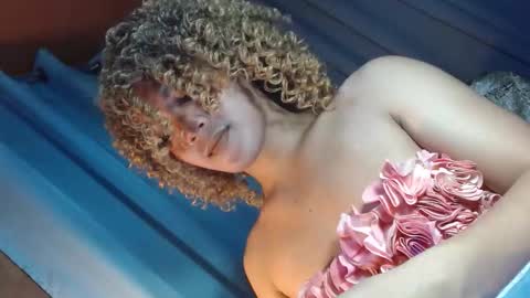 Goddess Mira online show from October 31, 2025, 6:20 pm