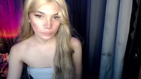 ts_athisa online show from October 25, 2025, 11:51 am