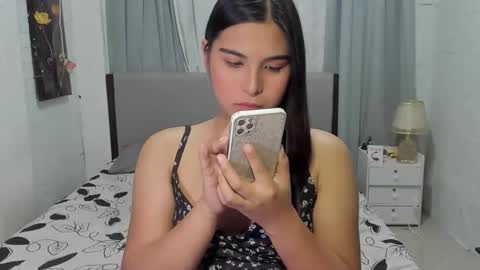 Snapshot of ts_barbie28 chatting on December 22, 2025, 1:57 am KC online show from December 22, 2025, 1:57 am