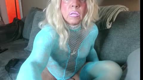 Snapshot of tsbodysmooth chatting on October 24, 2025, 12:08 am Ts Charlotte aka Bodysmooth online show from October 24, 2025, 12:08 am