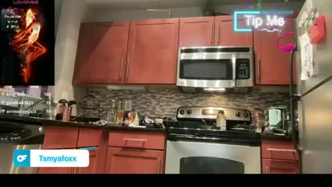 tsfoxx online show from June 18, 2026, 4:22 pm