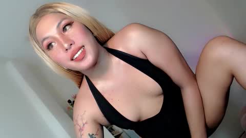 Julian online show from October 19, 2025, 9:48 pm
