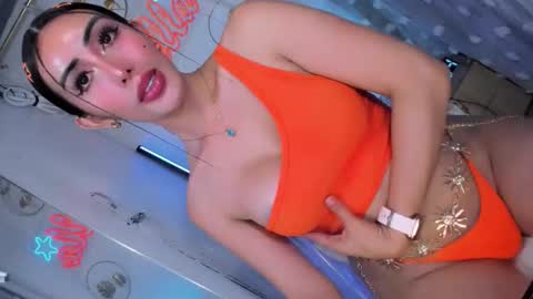   Stella Hanlon    - - online show from March 12, 2026, 9:54 pm