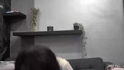 Lexi Longg online show from June 10, 2026, 4:12 am
