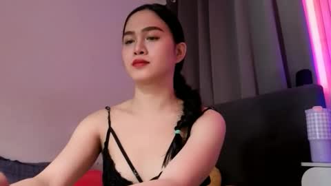 Bella Ratbu online show from December 20, 2025, 1:23 am