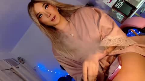 Snapshot of tssluttycutie chatting on February 7, 2025, 8:55 am MARIA online show from February 7, 2025, 8:55 am