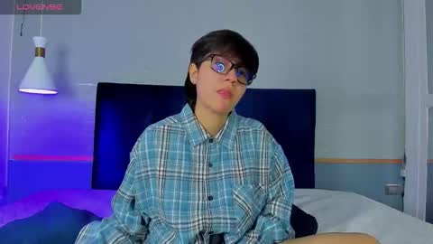 Snapshot of tsuki_maru chatting on November 4, 2025, 1:43 pm Maru online show from November 4, 2025, 1:43 pm