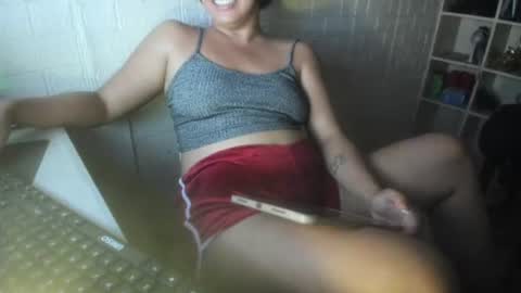 Snapshot of tsvanilla chatting on June 10, 2026, 11:53 am Frankie online show from June 10, 2026, 11:53 am
