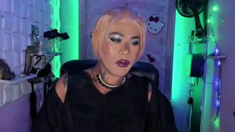 Snapshot of tsviolett chatting on February 25, 2025, 5:58 pm BellaRoxanna online show from February 25, 2025, 5:58 pm