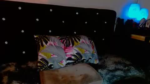 Snapshot of tsyummydickx chatting on October 5, 2025, 1:48 am Tsyummydickx online show from October 5, 2025, 1:48 am