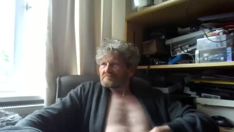 Snapshot of ttb2769 chatting on May 9, 2026, 6:40 am ttb2769 online show from May 9, 2026, 6:40 am