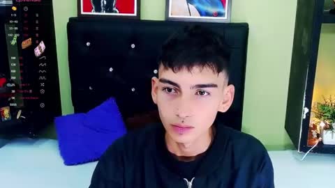 ttimy online show from January 26, 2025, 8:02 pm